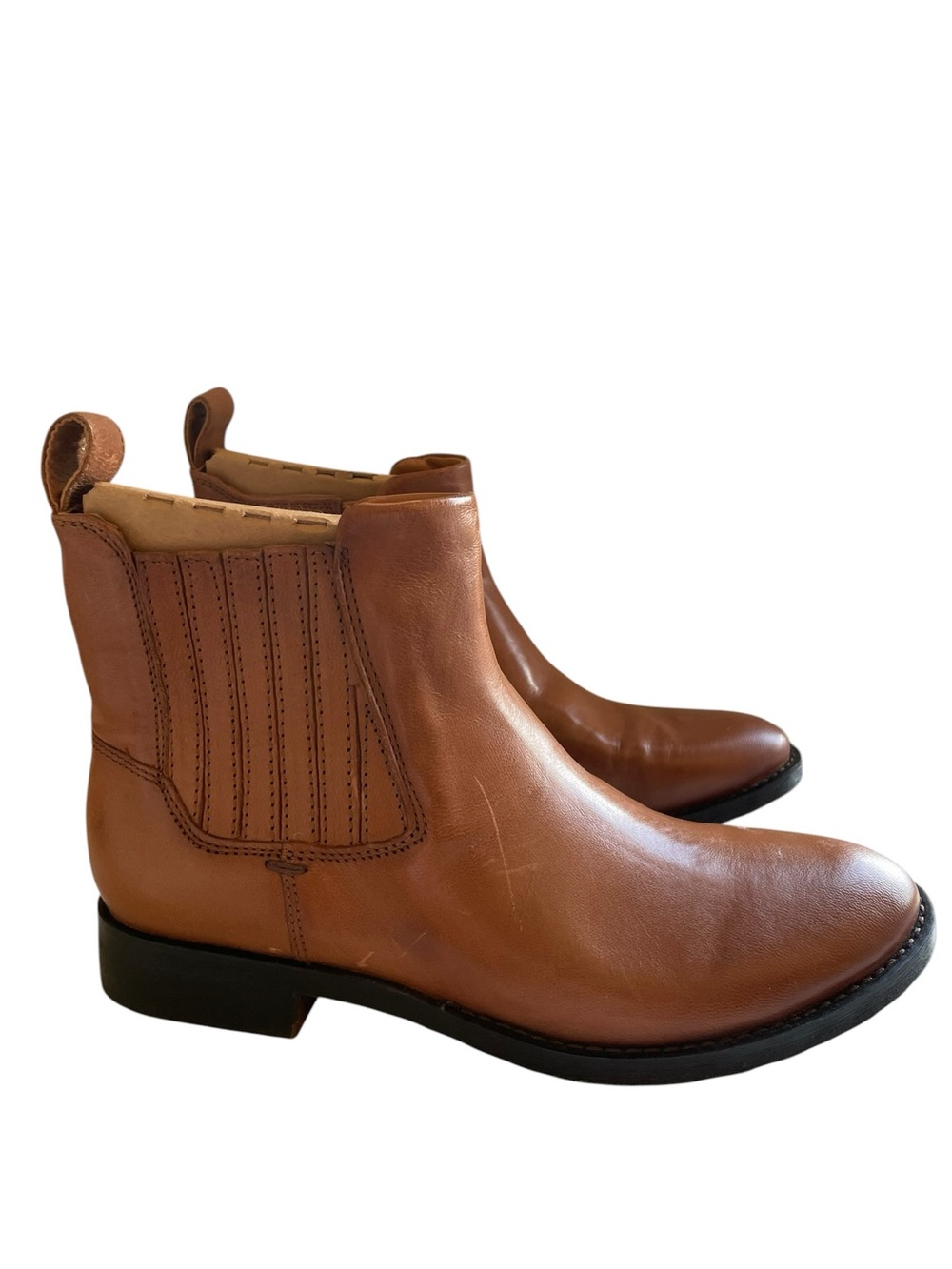 Franco Sarto Linc Leather Chelsea Ankle Boots New w Scratches